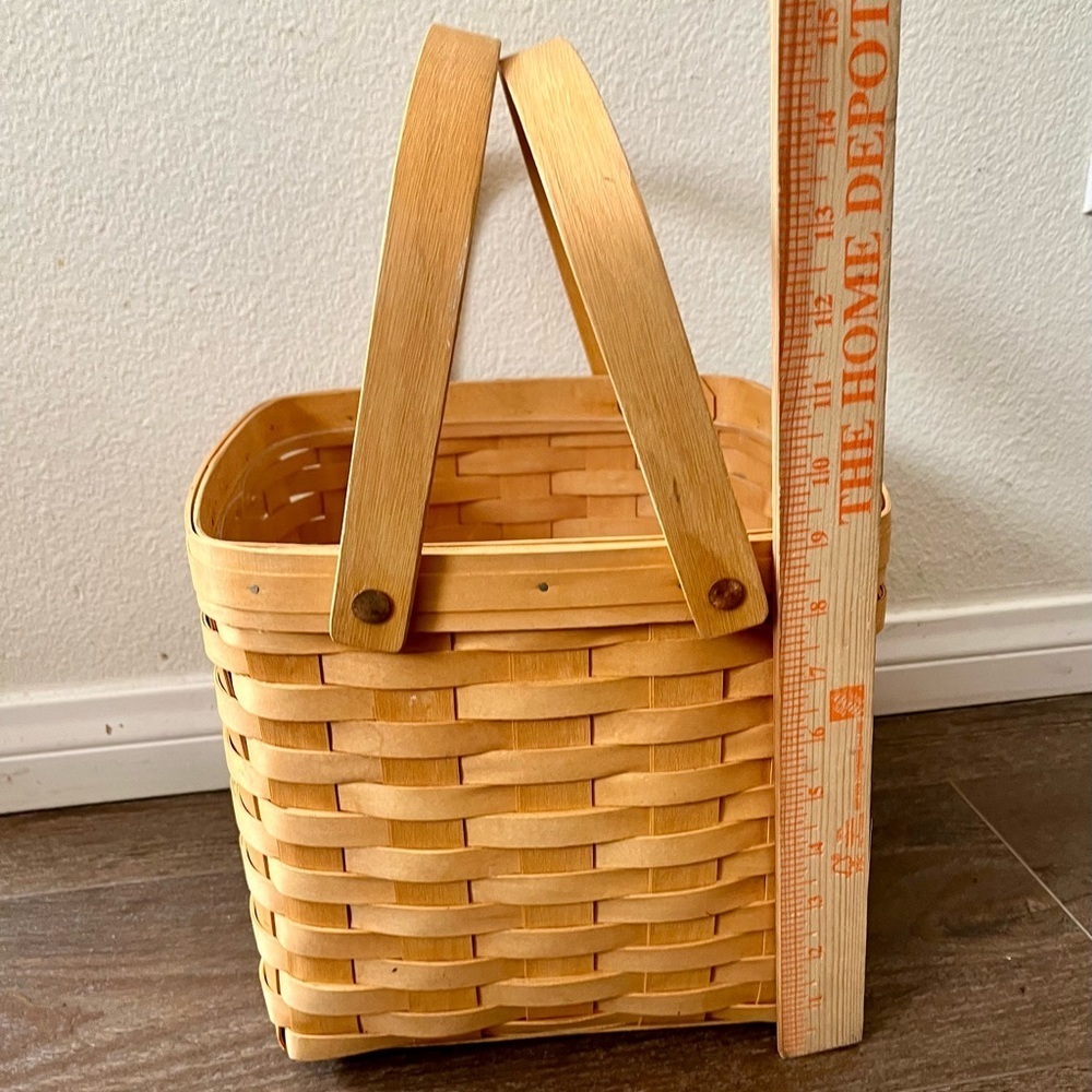 Vintage Royce craft tall rectangular basket